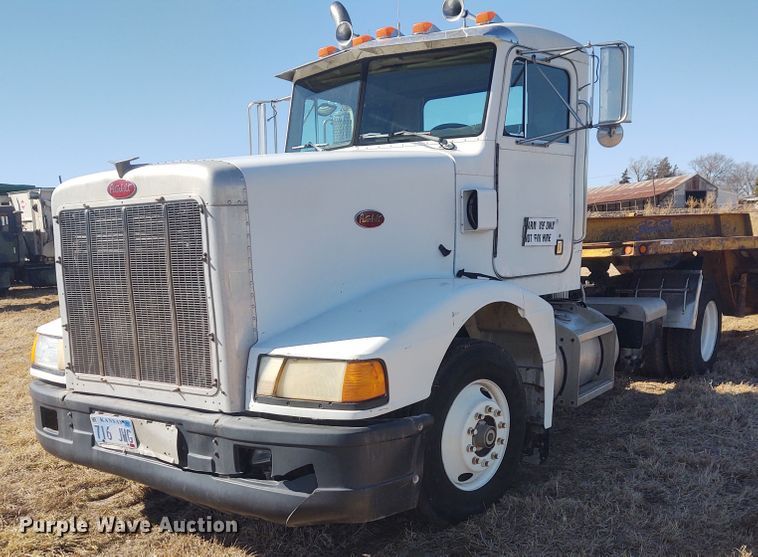 image for item FY9965 1990 Peterbilt 377  semi truck