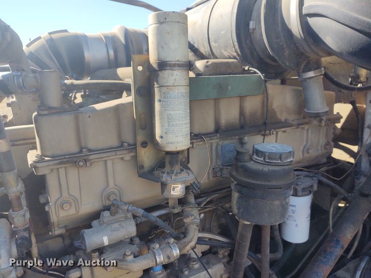 image for item FY9965 1990 Peterbilt 377  semi truck