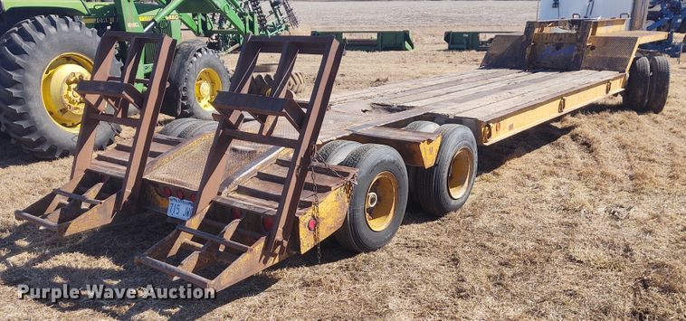 image for item FY9966 1973 Hyster drop deck equipment trailer
