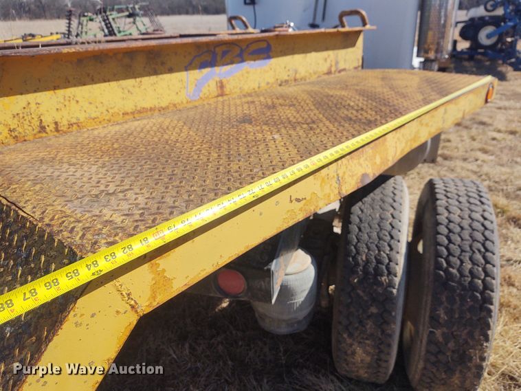 image for item FY9966 1973 Hyster drop deck equipment trailer