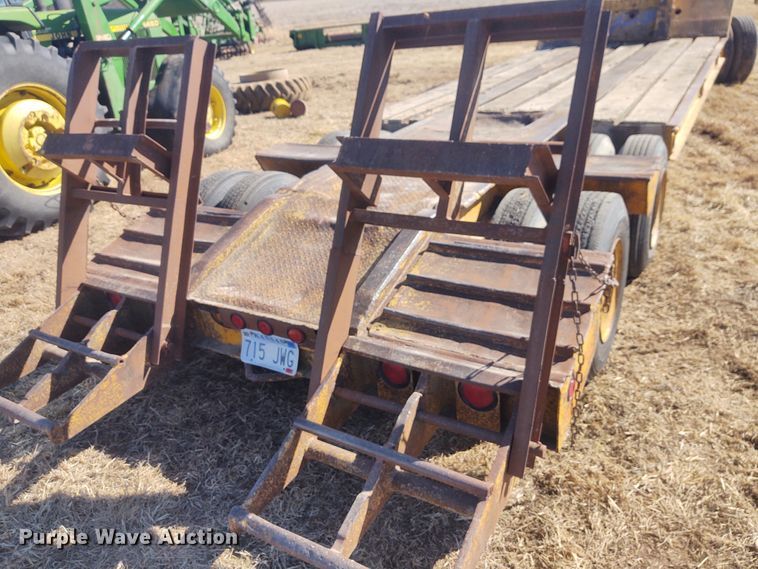 image for item FY9966 1973 Hyster drop deck equipment trailer