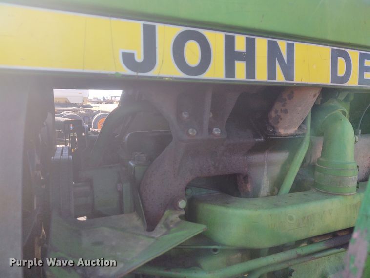 image for item FY9967 1986 John Deere 4450  MFWD tractor
