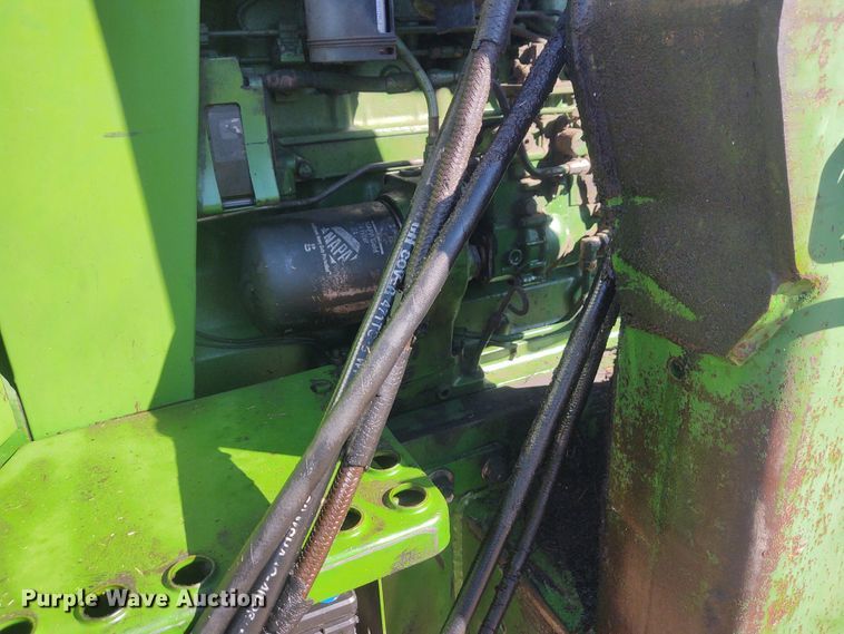 image for item FY9967 1986 John Deere 4450  MFWD tractor