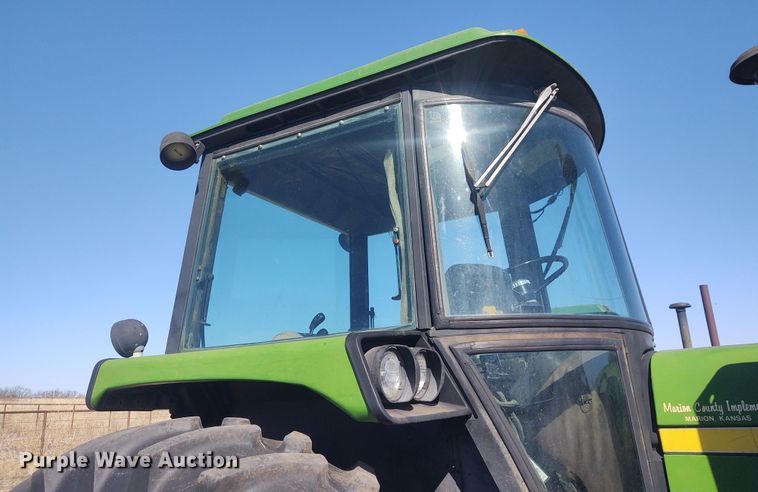 image for item FY9967 1986 John Deere 4450  MFWD tractor