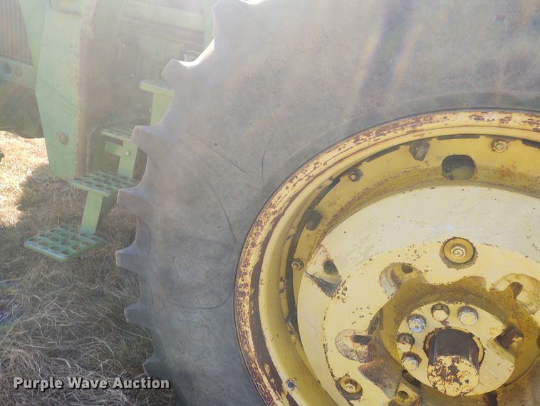 image for item FY9967 1986 John Deere 4450  MFWD tractor