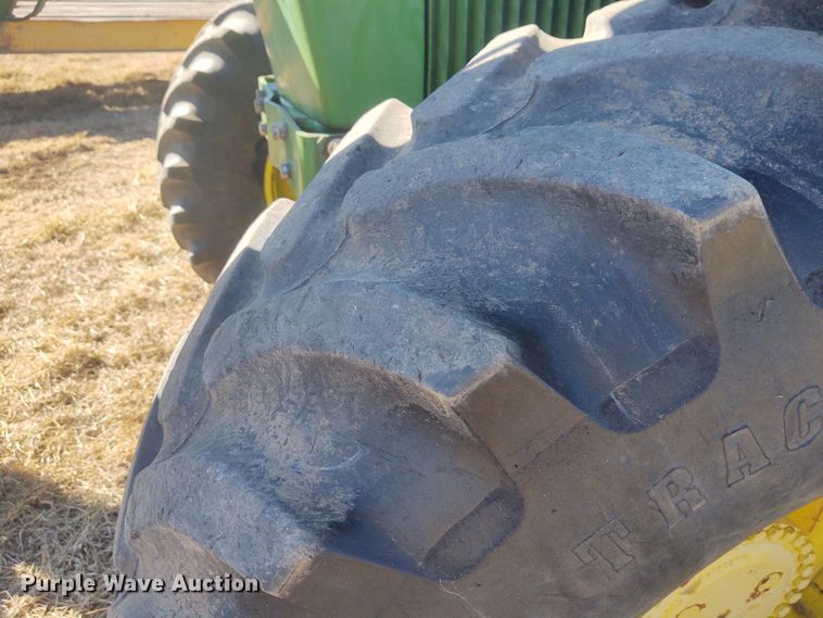 image for item FY9967 1986 John Deere 4450  MFWD tractor