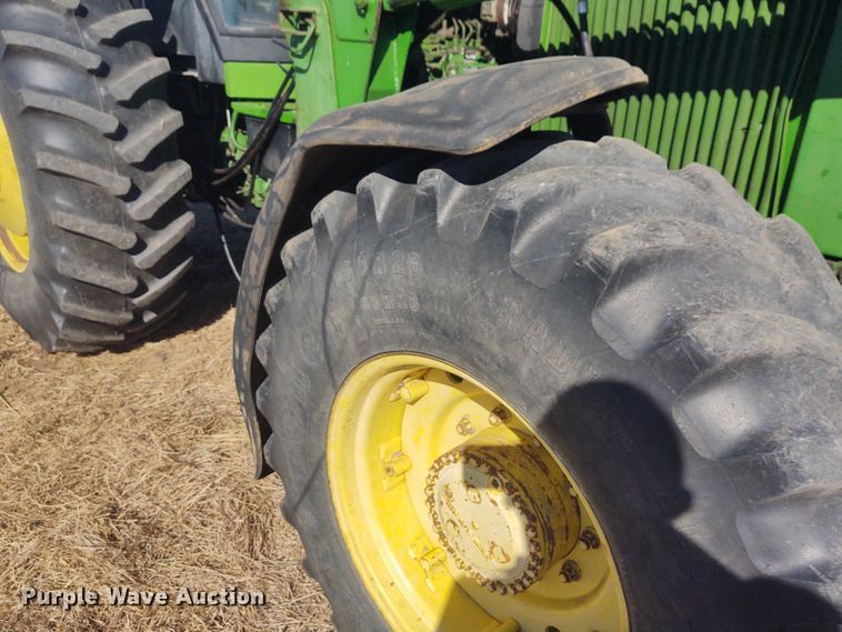 image for item FY9967 1986 John Deere 4450  MFWD tractor