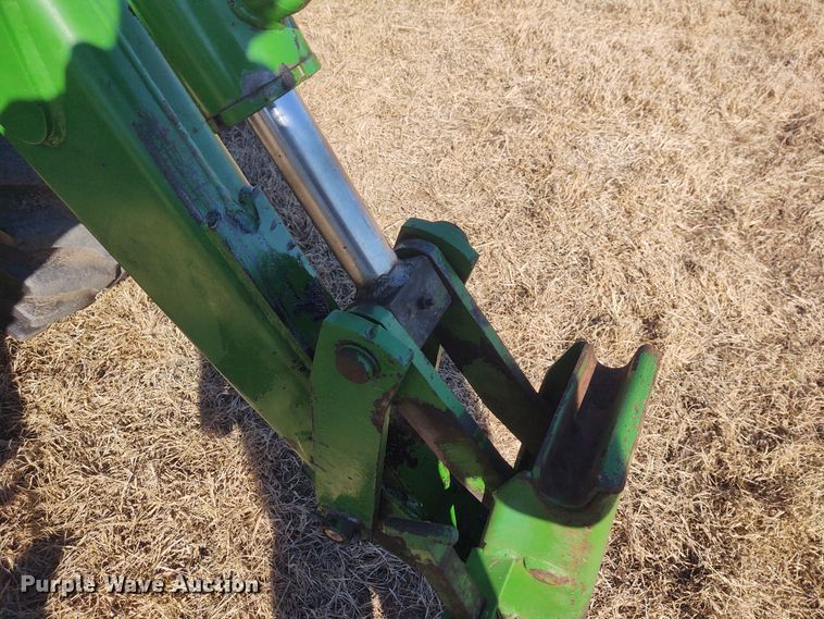 image for item FY9967 1986 John Deere 4450  MFWD tractor