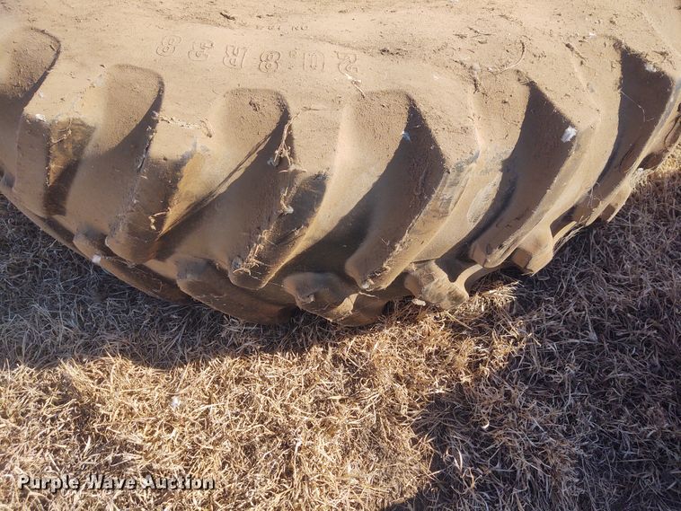 image for item FY9967 1986 John Deere 4450  MFWD tractor