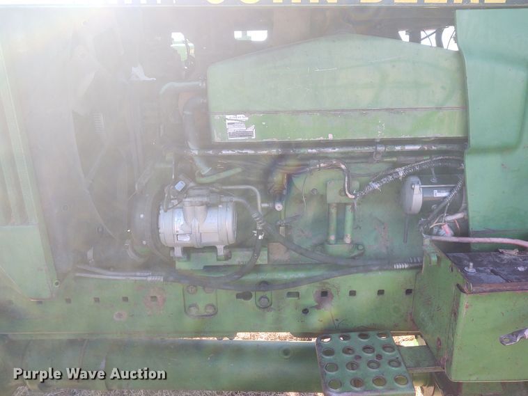 image for item FY9968 1990 John Deere 4955  MFWD tractor