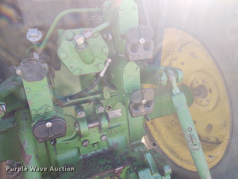 image for item FY9968 1990 John Deere 4955  MFWD tractor