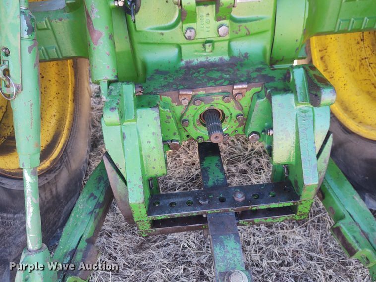 image for item FY9968 1990 John Deere 4955  MFWD tractor