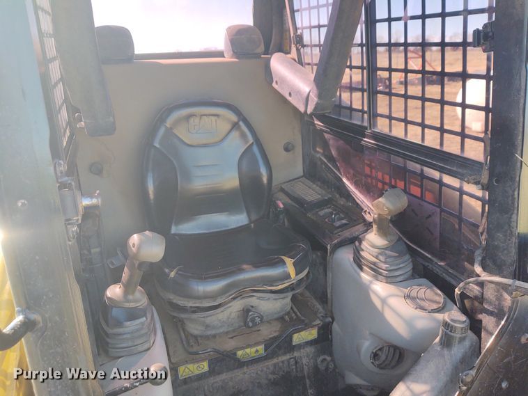 image for item FY9971 2007 Caterpillar 277B  tracked skid steer loader