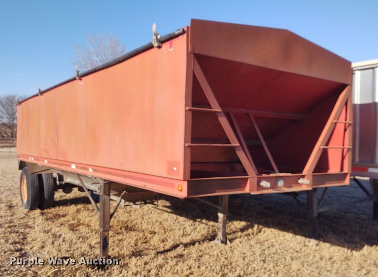 image for item FY9972 1995 Neville Built grain trailer