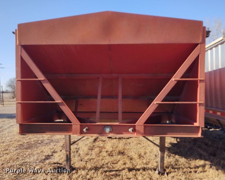 image for item FY9972 1995 Neville Built grain trailer