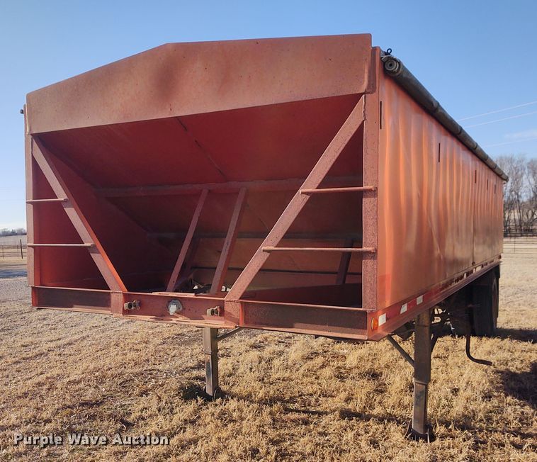 image for item FY9972 1995 Neville Built grain trailer