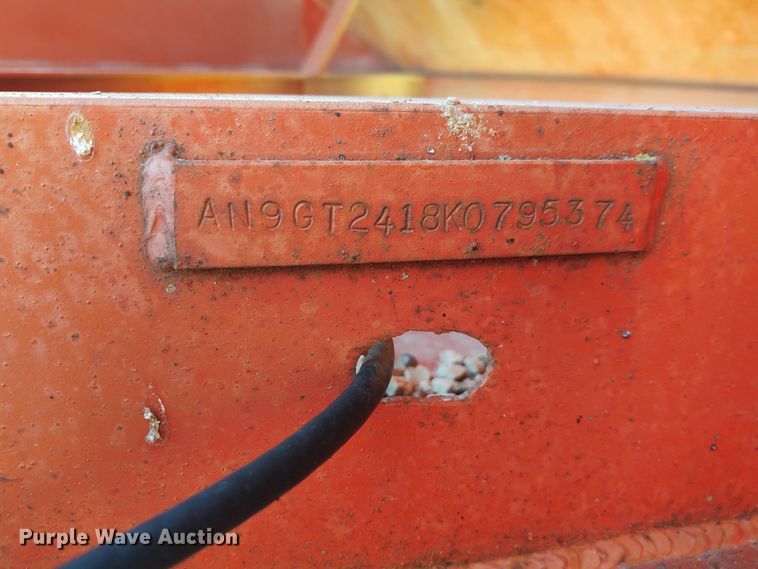 image for item FY9972 1995 Neville Built grain trailer