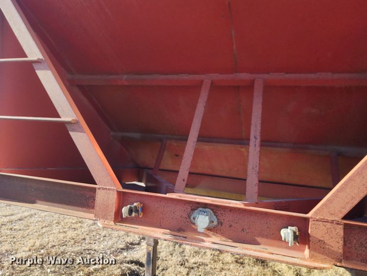 image for item FY9972 1995 Neville Built grain trailer