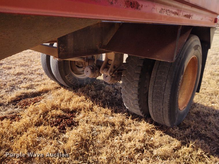 image for item FY9972 1995 Neville Built grain trailer