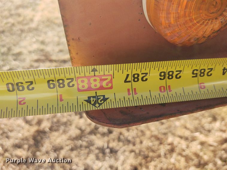 image for item FY9972 1995 Neville Built grain trailer