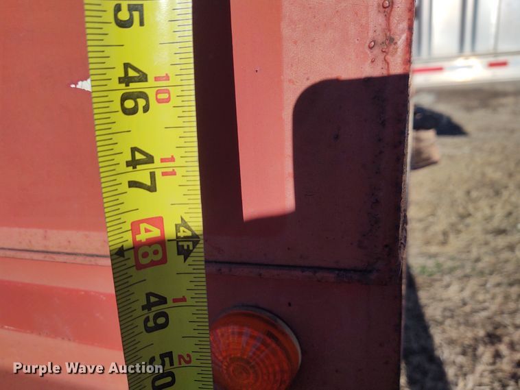 image for item FY9972 1995 Neville Built grain trailer