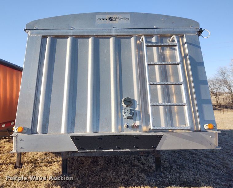 image for item FY9973 2011 Neville Built grain trailer