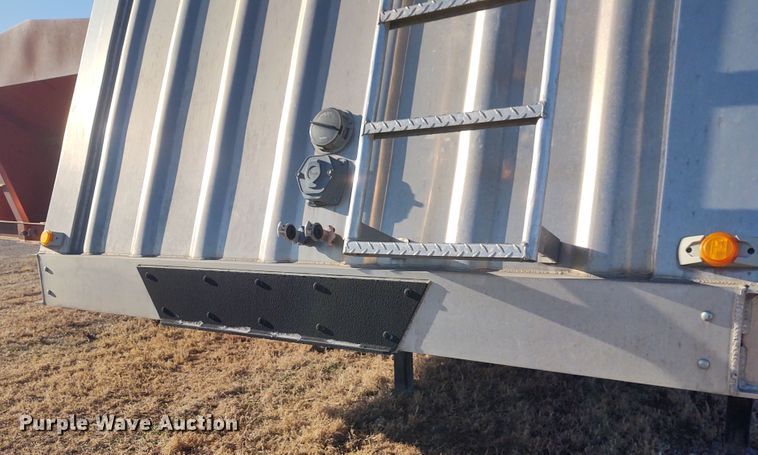 image for item FY9973 2011 Neville Built grain trailer