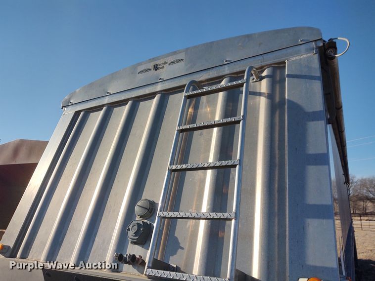 image for item FY9973 2011 Neville Built grain trailer