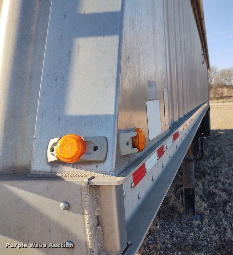 image for item FY9973 2011 Neville Built grain trailer