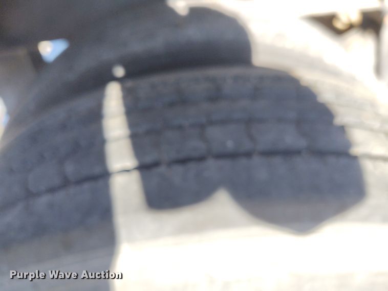 image for item FY9973 2011 Neville Built grain trailer