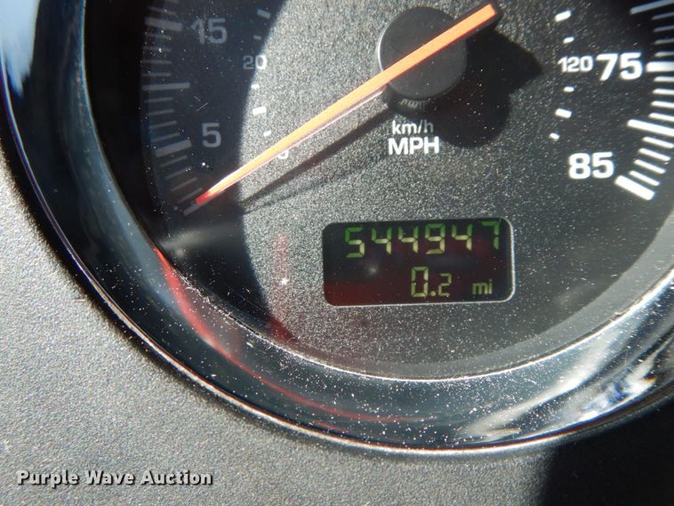 image for item DF6463 2007 Kenworth T800  semi truck