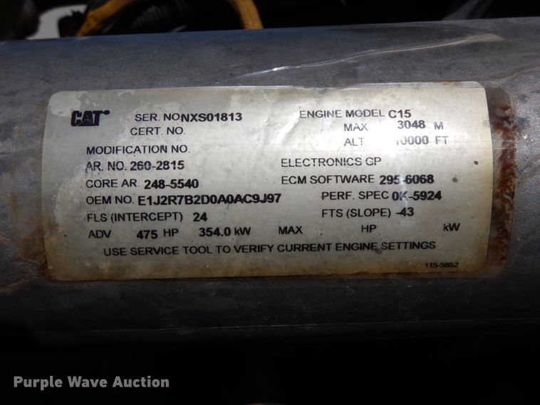 image for item DF6463 2007 Kenworth T800  semi truck