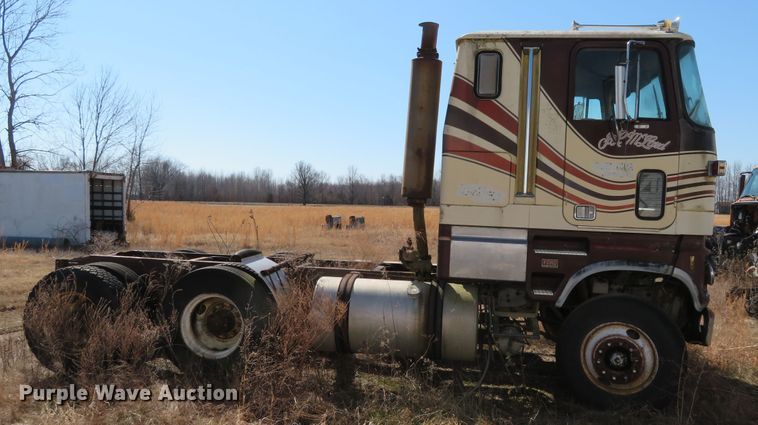 image for item DH0707 1979 Ford CL9000  semi truck