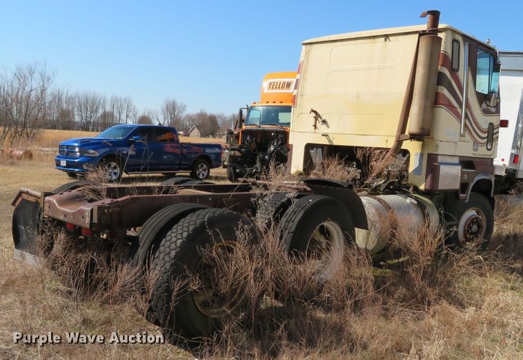 image for item DH0707 1979 Ford CL9000  semi truck