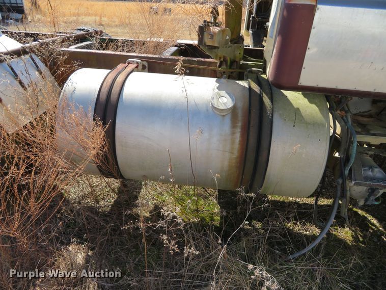 image for item DH0707 1979 Ford CL9000  semi truck