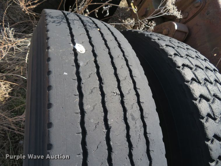 image for item DH0707 1979 Ford CL9000  semi truck