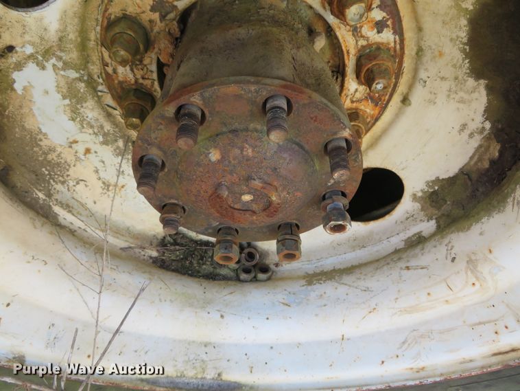 image for item DH0707 1979 Ford CL9000  semi truck