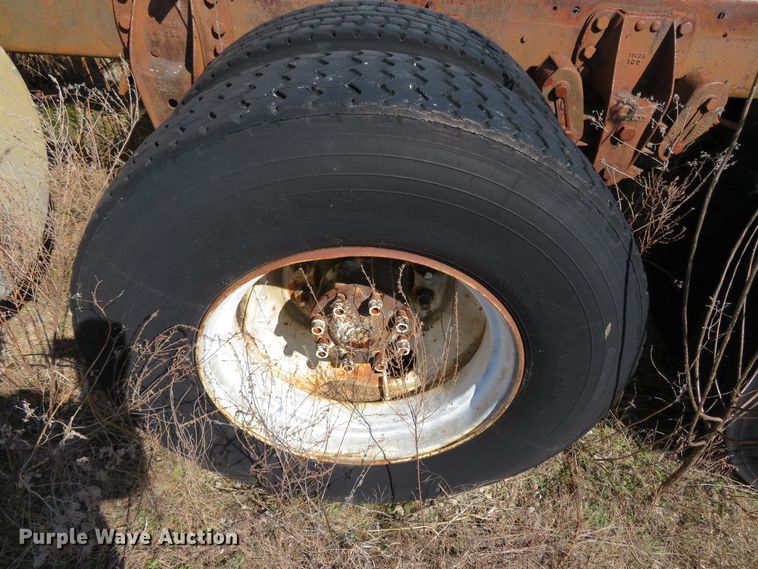 image for item DH0707 1979 Ford CL9000  semi truck