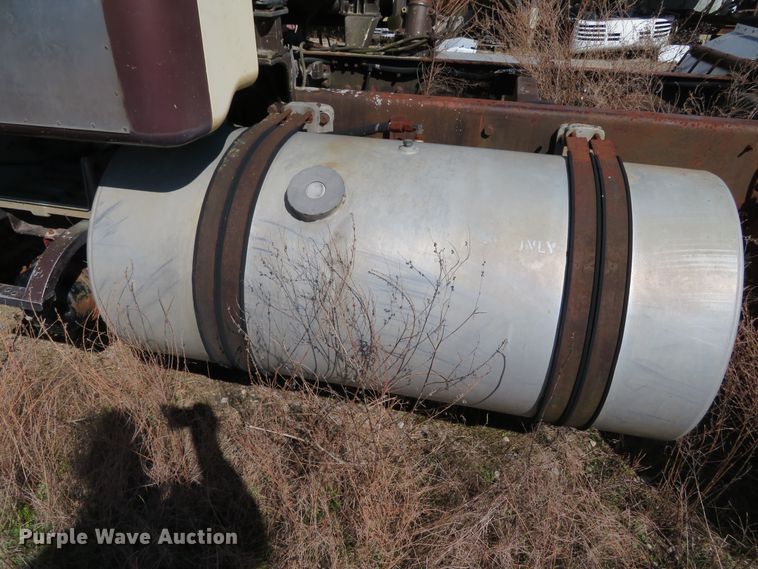 image for item DH0707 1979 Ford CL9000  semi truck