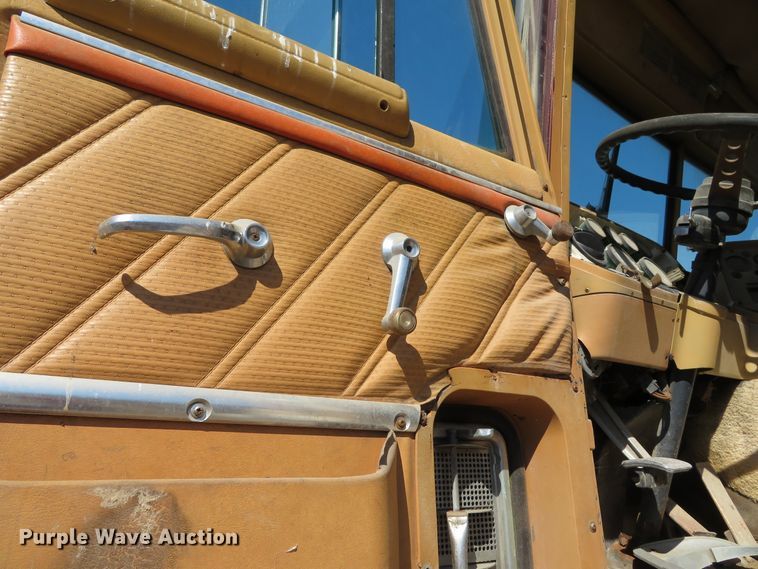 image for item DH0707 1979 Ford CL9000  semi truck