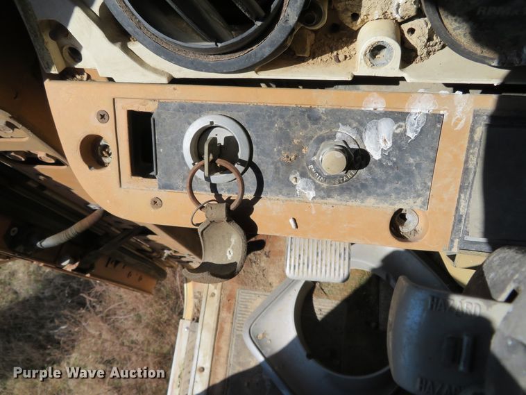 image for item DH0707 1979 Ford CL9000  semi truck