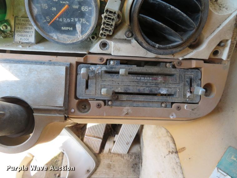 image for item DH0707 1979 Ford CL9000  semi truck