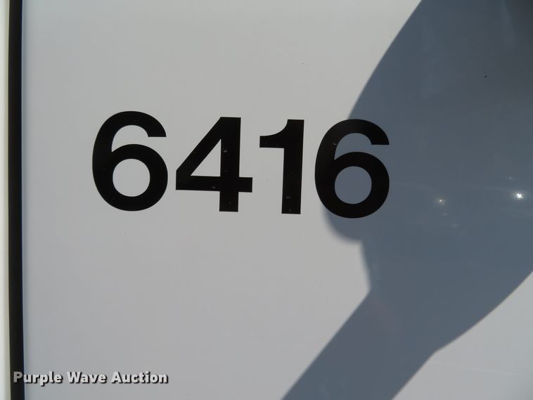 image for item DH0711 2011 Freightliner Business Class M2  semi truck