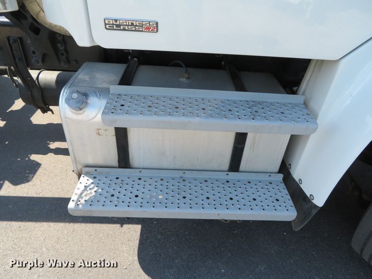 image for item DH0711 2011 Freightliner Business Class M2  semi truck