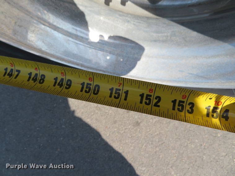 image for item DH0711 2011 Freightliner Business Class M2  semi truck