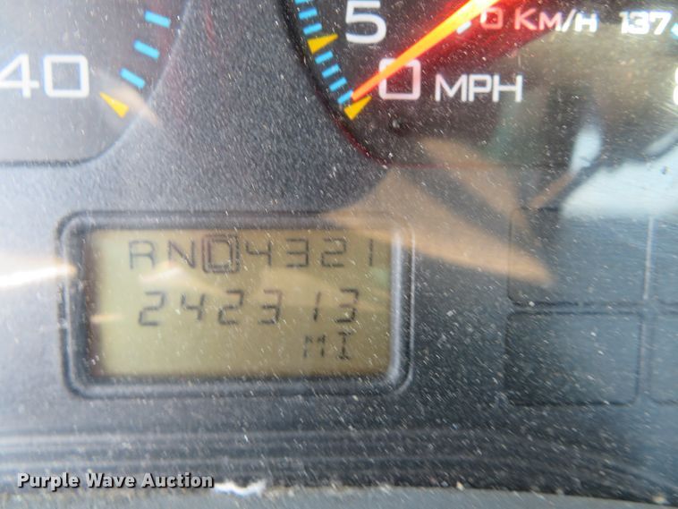 image for item DH0712 2007 International 4400  semi truck