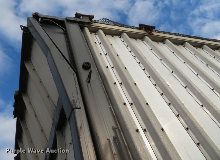 image for item DH0715 2004 Wilkens 53138A0T  walking floor trailer