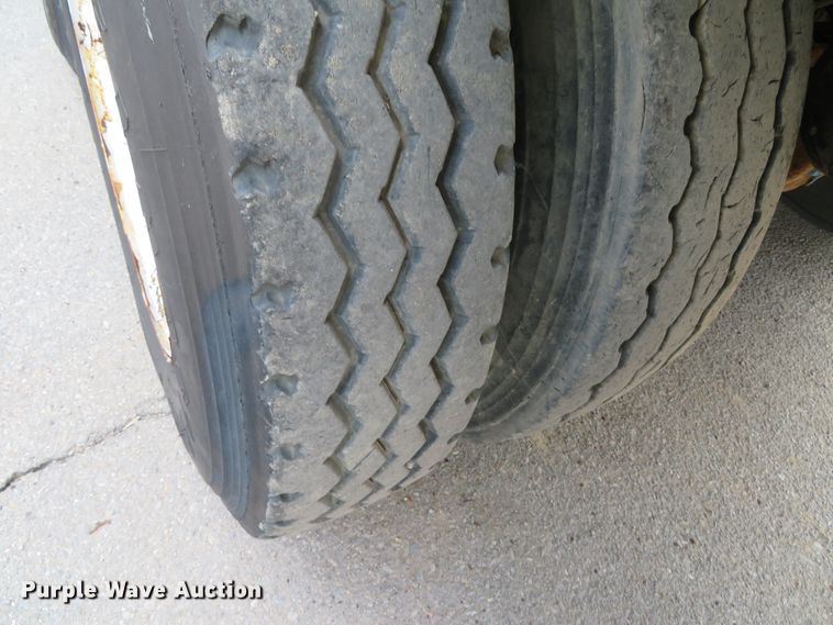 image for item DH0715 2004 Wilkens 53138A0T  walking floor trailer