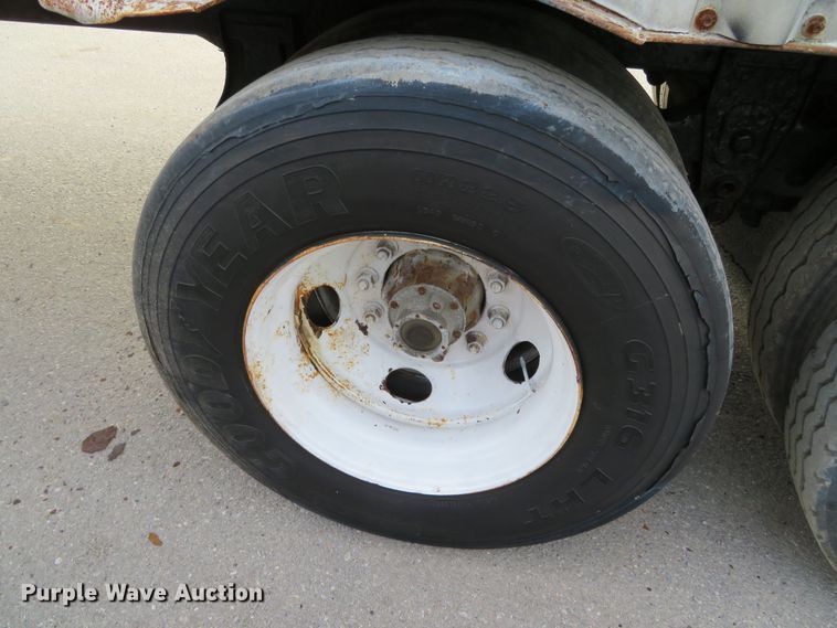 image for item DH0715 2004 Wilkens 53138A0T  walking floor trailer