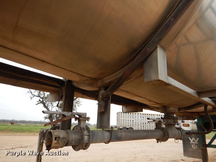 image for item DJ0764 1991 Brenner SS Transport  tank trailer